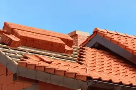 Pose et rénovation de toiture en tuiles à Préchac